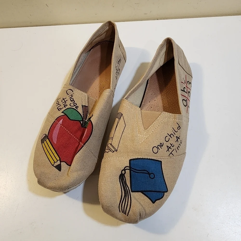 CHKKZ Flat Espadrilles School Teacher Apple loafers size 10